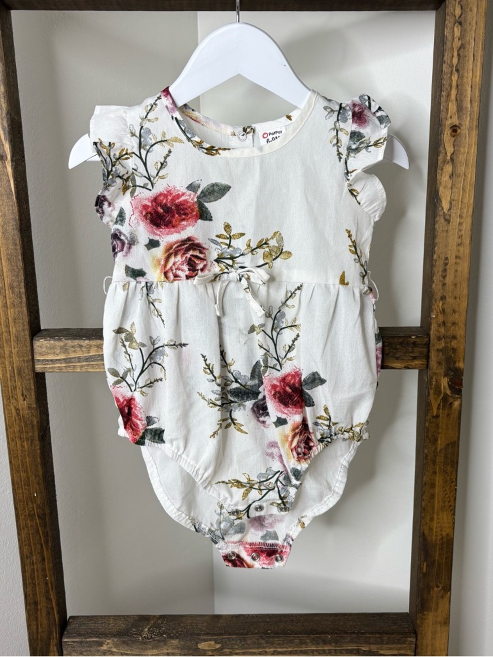 PatPat Floral Ruffle Baby Romper in White with Rose Print Size 6-9M